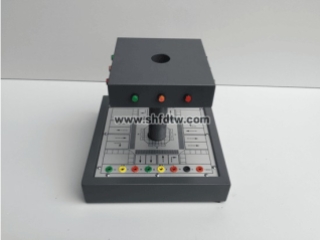 十字路口交通灯实训模型 十字路口交通灯实物教学模型 交通灯实训模型 交通灯模型实训设备