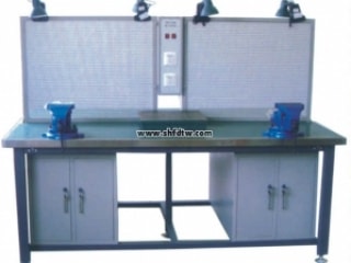 普通钳工实训室