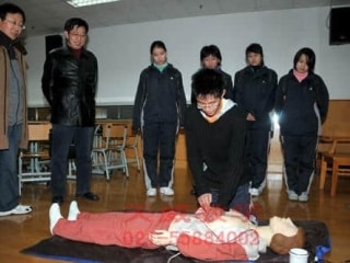 天威教学心肺复苏模拟人首选产品