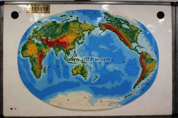 世界立体地形模型(图1)