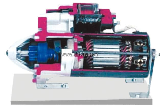 带齿轮减速装置的起动机解剖模型(图1)