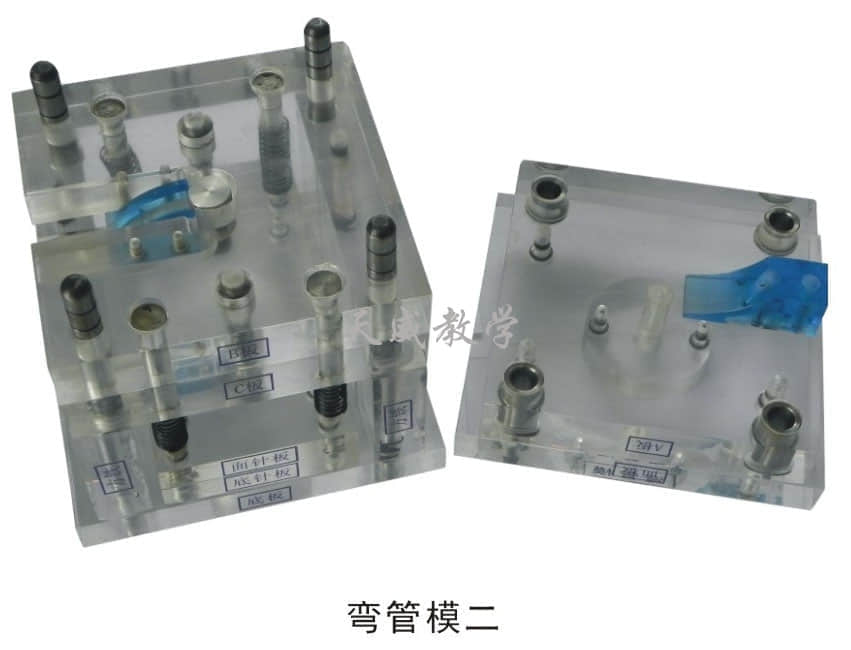 透明液压注塑机演示模型(图4)