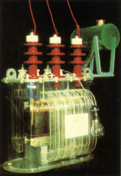 透明变压器模型(图2)