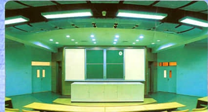 左右推拉及左右上下升降式黑板(图1)