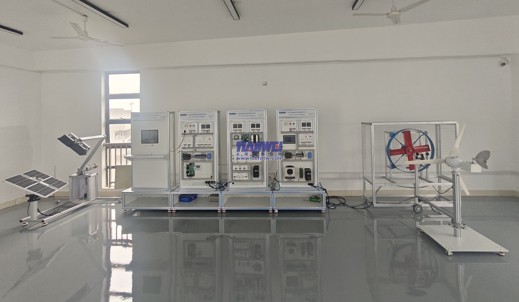 风光互补工程实训系统(图1)