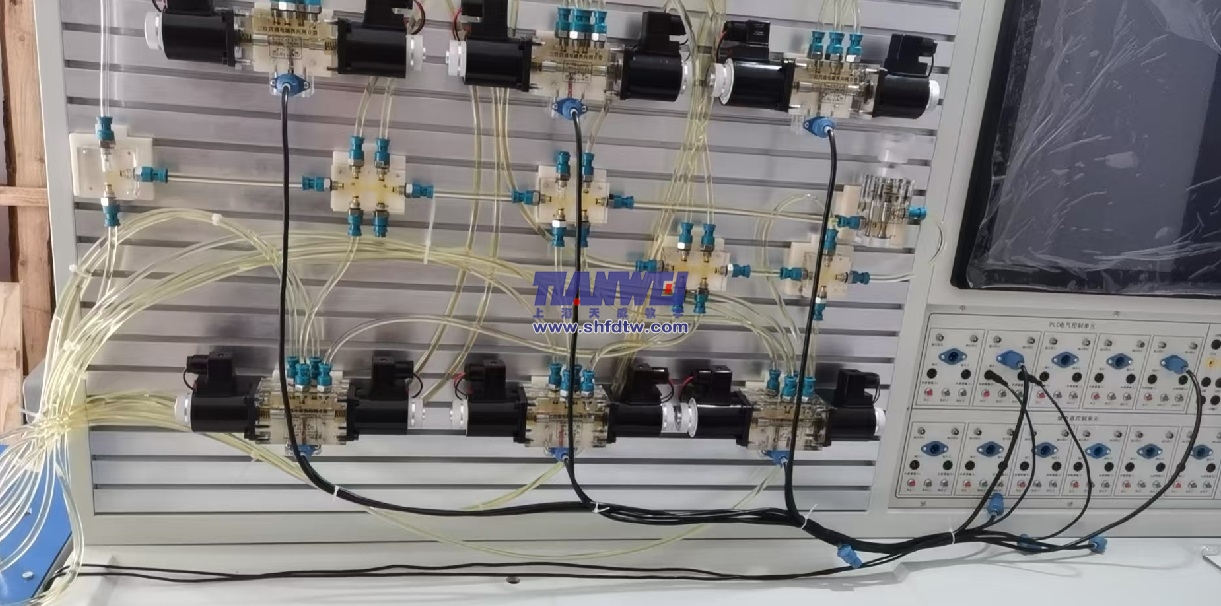透明液压挖掘机系统与PLC控制实训装置(图2)